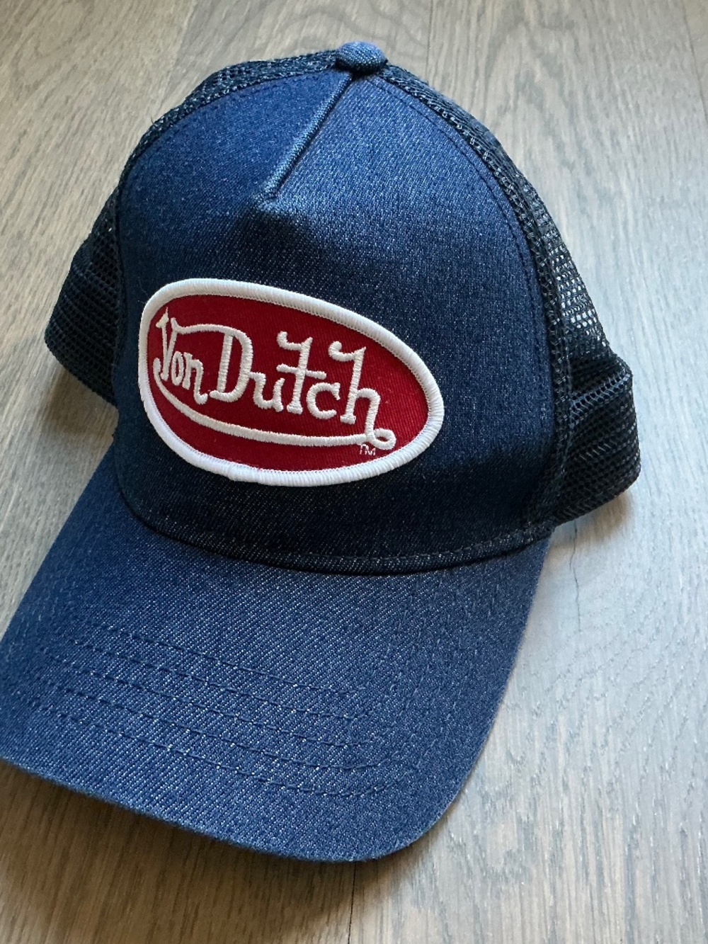 Von dutch dark denim trucker hat